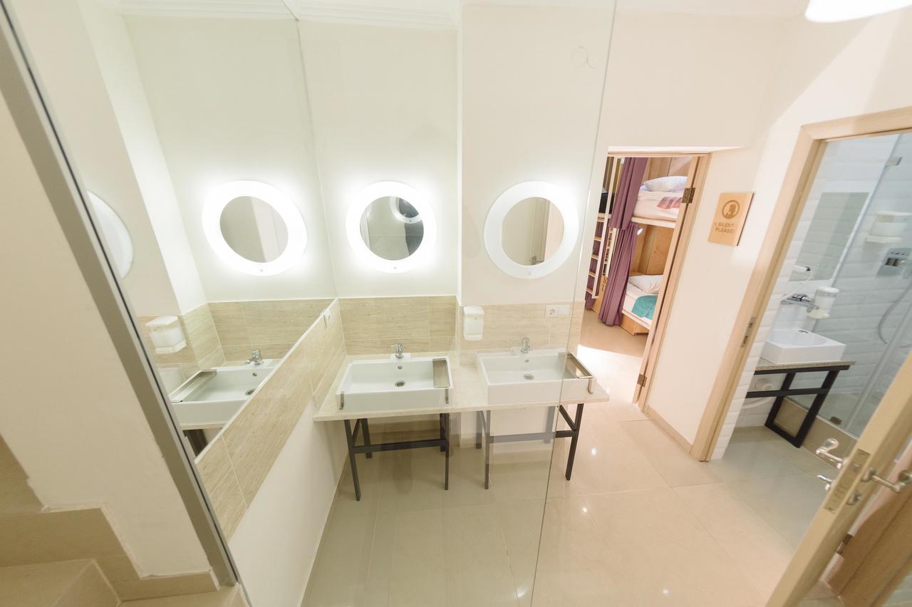 A&A Hostel Lviv Ngoại thất bức ảnh